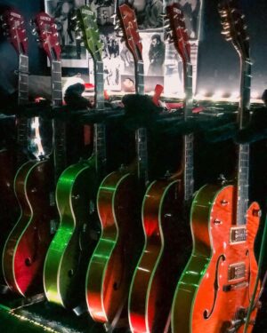 Brian Setzer Instagram - Gearing up for the show tonight in Red Bank, NJ 🎸