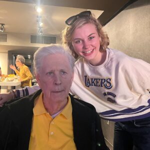 Brian Wilson Instagram - Brian, family & friends at the Los Angeles Lakers game last night. Lakers lost but a fun time for all!

@lakers
@brent310
@viviennebellesievers
#family
#friends