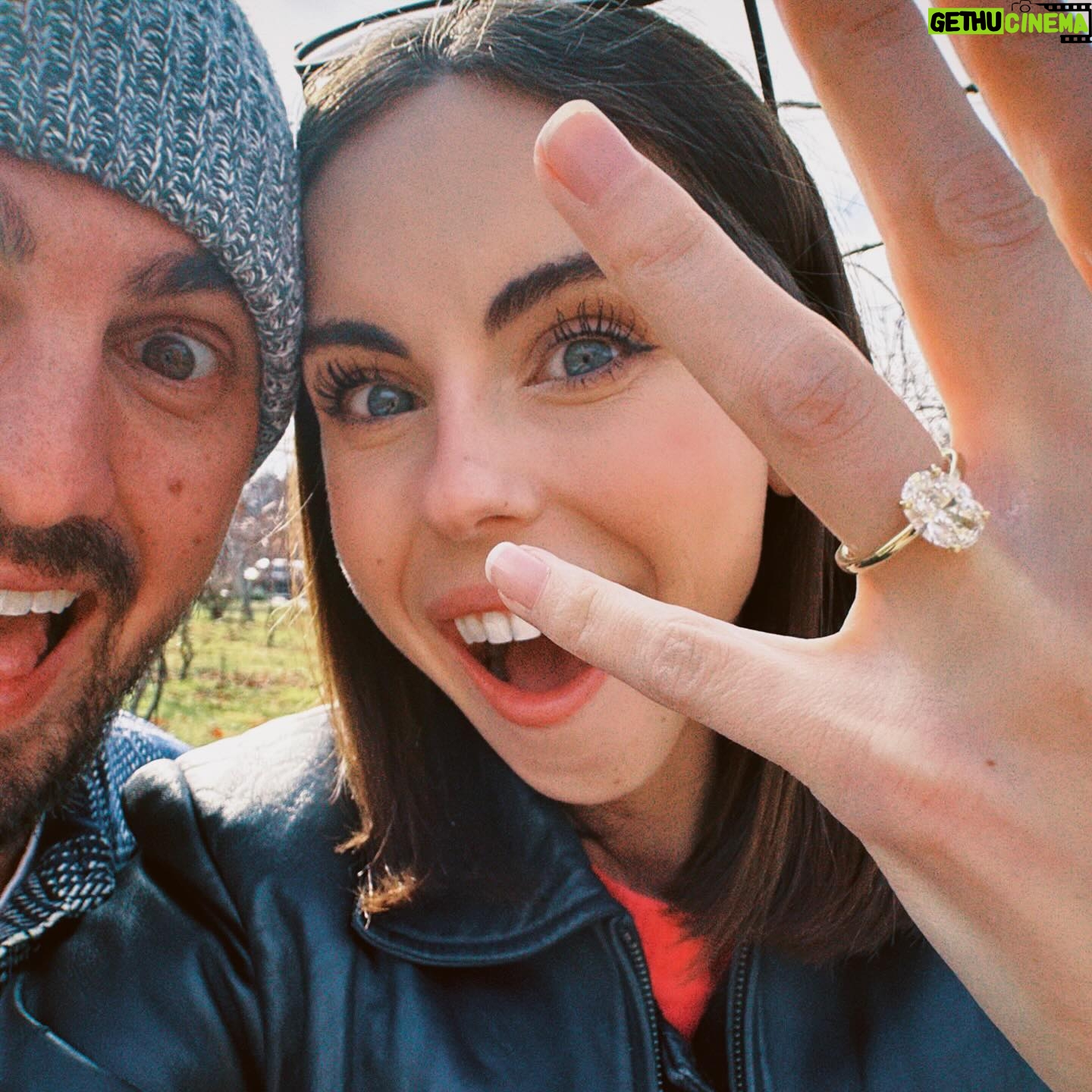 Brit MacRae - 2.2K Likes - Never let them know your next move…
11.25.23 🤍💍