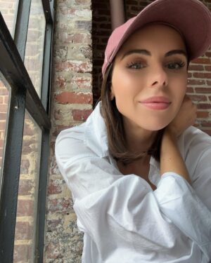 Brit MacRae Instagram - Stroll and scroll