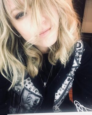 Brit Morgan Instagram - #Riverdale toniiight. She is back. 🤦🏼‍♀️