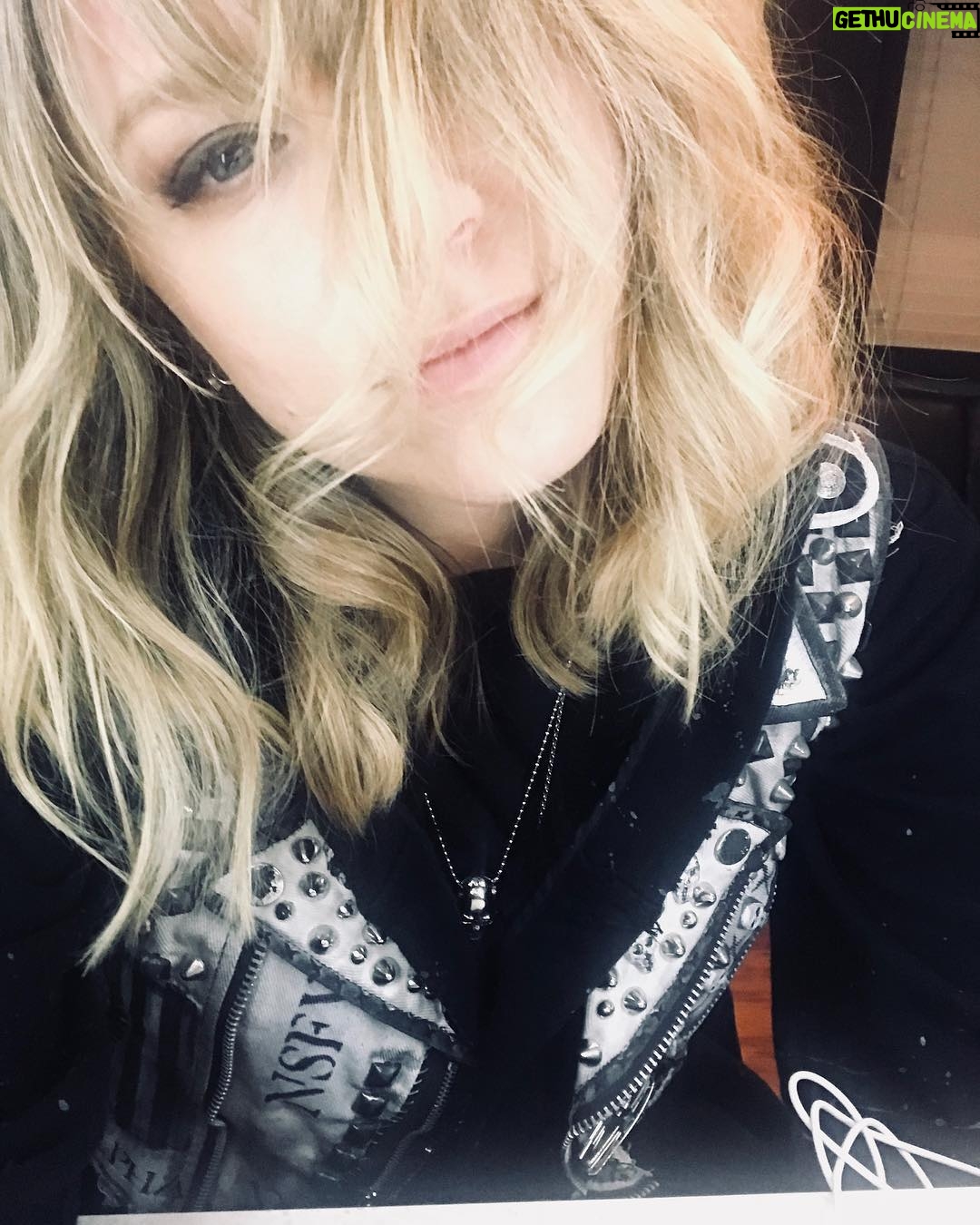 Brit Morgan - 5.2K Likes - #Riverdale toniiight. She is back. 🤦🏼♀️