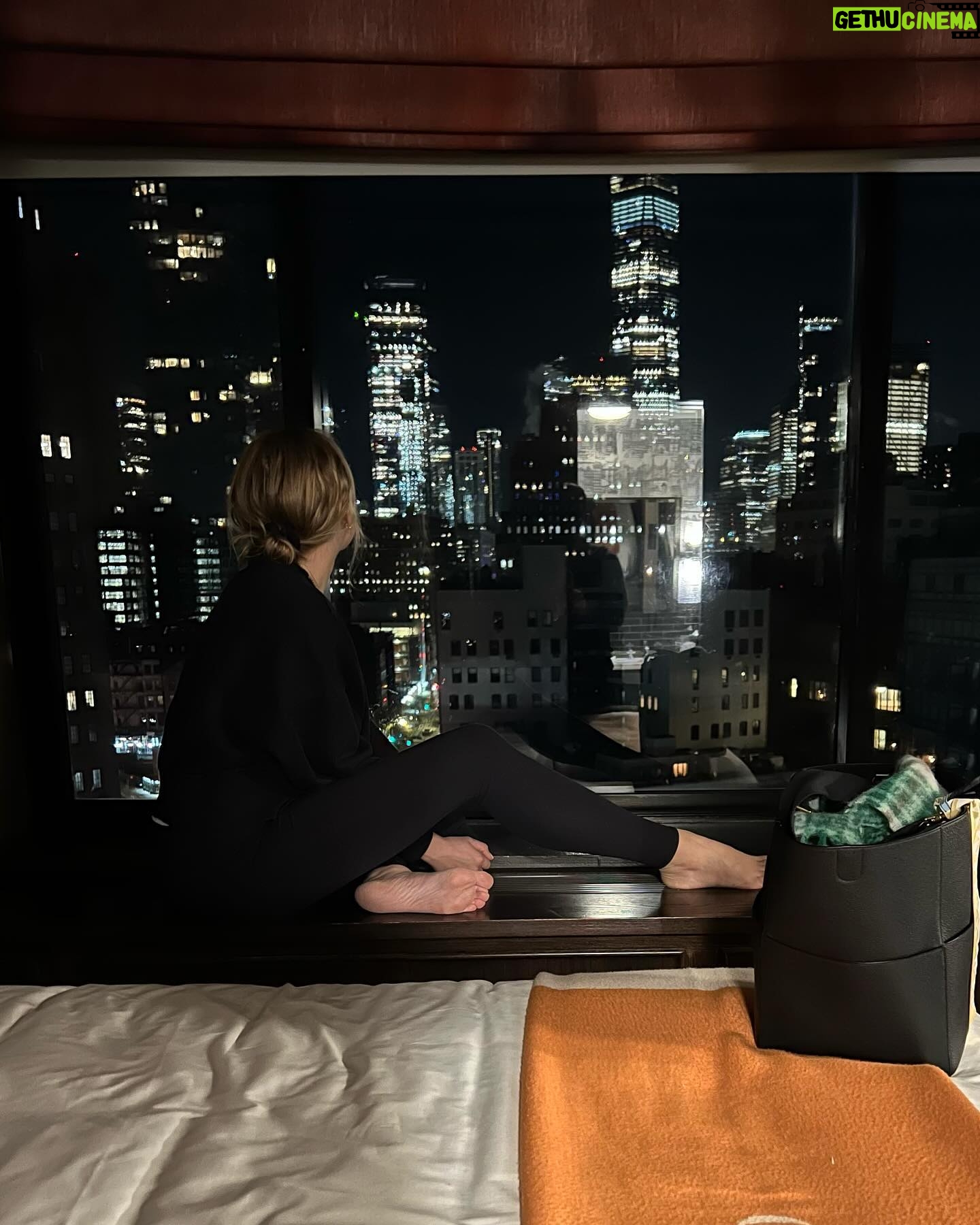 Brit Morgan - 575 Likes - Christmas in NY 2023 ❤️✨🕊️