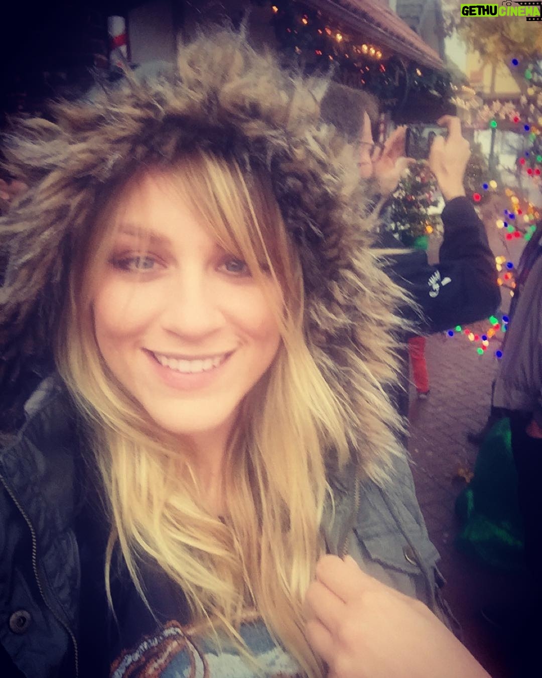 Brit Morgan - 484 Likes -