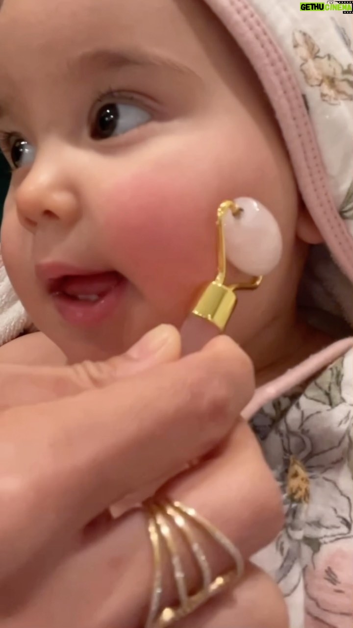 Brittany Ishibashi - 750 Likes - Here’s your reminder to schedule a little self care
#babyinfluencer
#selfcare #guasha #teenytinybabyfaceroller