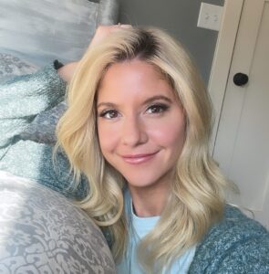 Actress Brittany Underwood HD Instagram Photos and Wallpapers June 2023