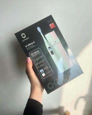 Broňa Kováčiková Instagram - 💙SÚŤAŽ💙 o X Ultra S od @oclean.czsk 

Podmienky: Daj like na tento post a follow na @oclean.czsk a @autentickabrona 

Do komentára označ niekoho, komu by si chcel/a @oclean.czsk darovať, môžeš aj sebe😉

Víťaza vyhlásim 31.5. Držím palce. 

PS: Oclean prichádza na trh s najvyspelejším produktom v oblasti ústnej hygieny. Cieľom je, aby sa ľudia naučili správne starať o zdravie svojich zubov a ďasien a prechádzali tak zdravotným problémom. Jedinečnosť kefky je v tom, že vďaka umelej inteligencii okamžite vyhodnotí na dotykovom farebnom displeji, ktoré oblasti boli vynechané či zle vyčistené. Maglev motor vytvára až 84 000 pohybov za minútu pri minimálnom opotrebovaní. Pre kefku X Ultra S je typické, rovnako ako pre ostatné produkty Oclean, tichý chod (<45 dB) s minimálnym prenosom vibrácií do rukoväte kefky. Na čistenie zubov si môžete vybrať jeden z 5 základných režimov alebo si vytvoriť svoj vlastný, ktorý bude vyhovovať vašim potrebám. Batéria udrží chytrú sonickú kefku v chode až po dobu 40 dní. Vďaka možnosti napojenia na aplikácie Oclean Care  APP, Apple Health a Apple Weatherkit budete mať úplný prehľad o zubnej hygiene a svojich čistiacich návykoch. Je to pecka!😊
