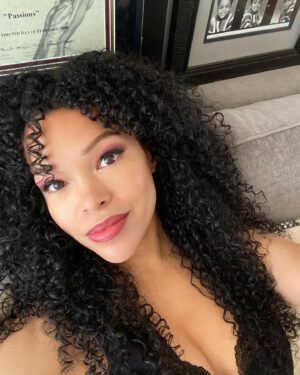 Brook Kerr Instagram - Somebody’s had an anniversary and I cannot believe it’s been 2 years that I have been able to play Dr Portia Robinson. 
This ride had been so exhilarating & surreal. I still get so excited getting my new scripts to see what I get to play. 
I appreciate the GH family for welcoming me to the party!!! 
Many more shenanigans to come✌🏽

Let’s not forgot my stellar makeup artist, for always making me look & feel beautiful 👑 
@jacklynquackenbush