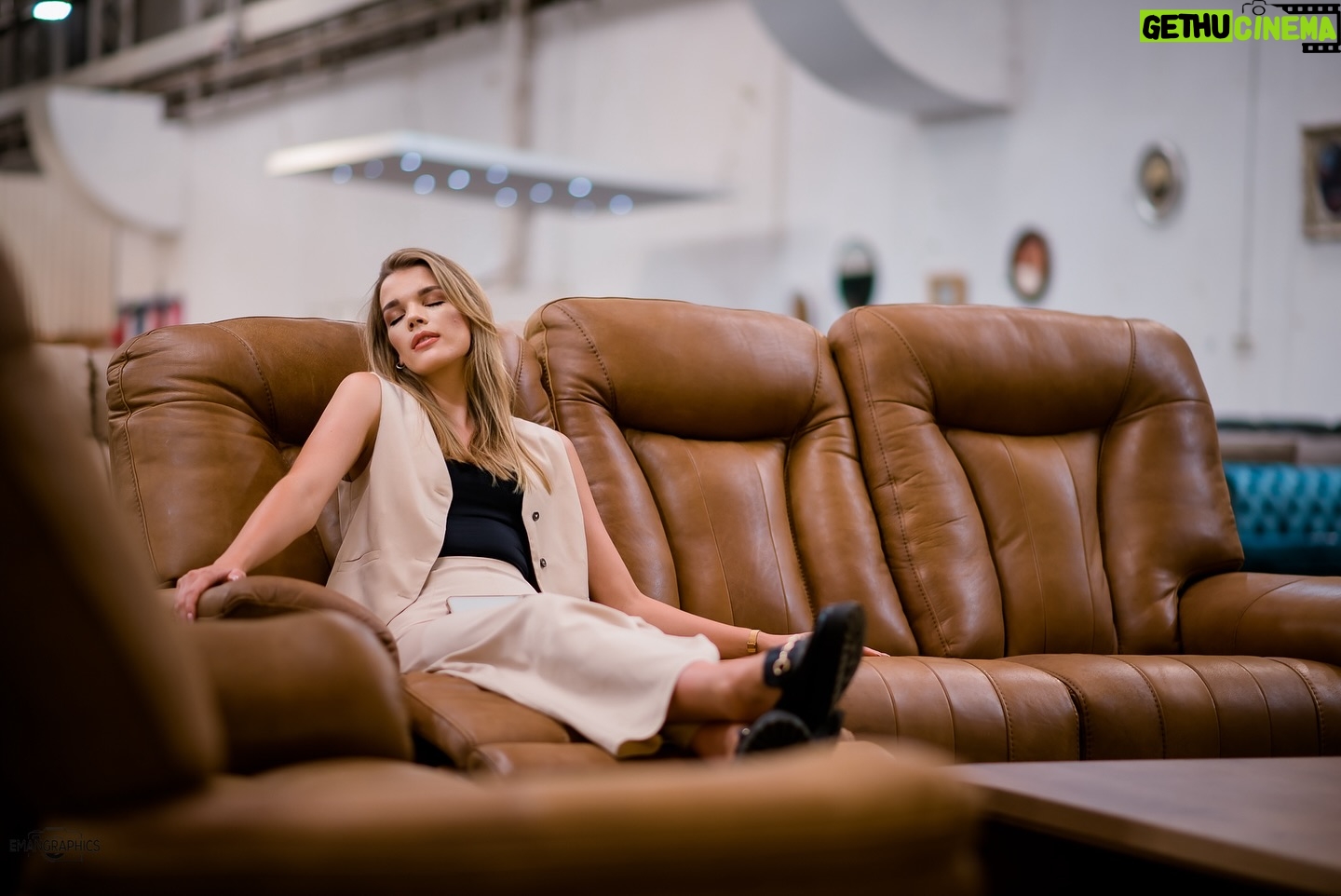 Brooke Bruk-Jackson - 3 Likes - Sunday relaxation made perfect on this luxurious couch 🛋️✨ @fazakafrica