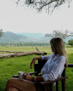 Brooke Bruk-Jackson Instagram - Looking for a serene escape? @manapoolssafarilodge offers the most tranquil and peaceful views. ☕️🌿🏞️