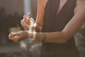 Brooke Bruk-Jackson Instagram - Experience the luxury of liquid gold with just one spray ✨
#brookessignaturescent