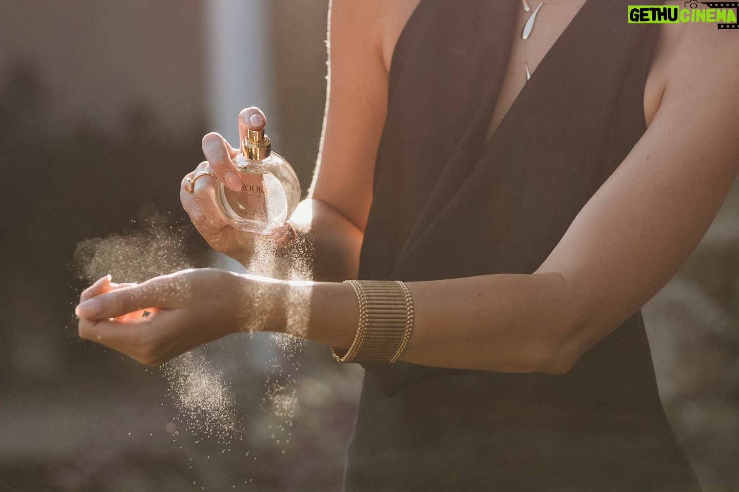 Brooke Bruk-Jackson - 3 Likes - Experience the luxury of liquid gold with just one spray ✨
#brookessignaturescent