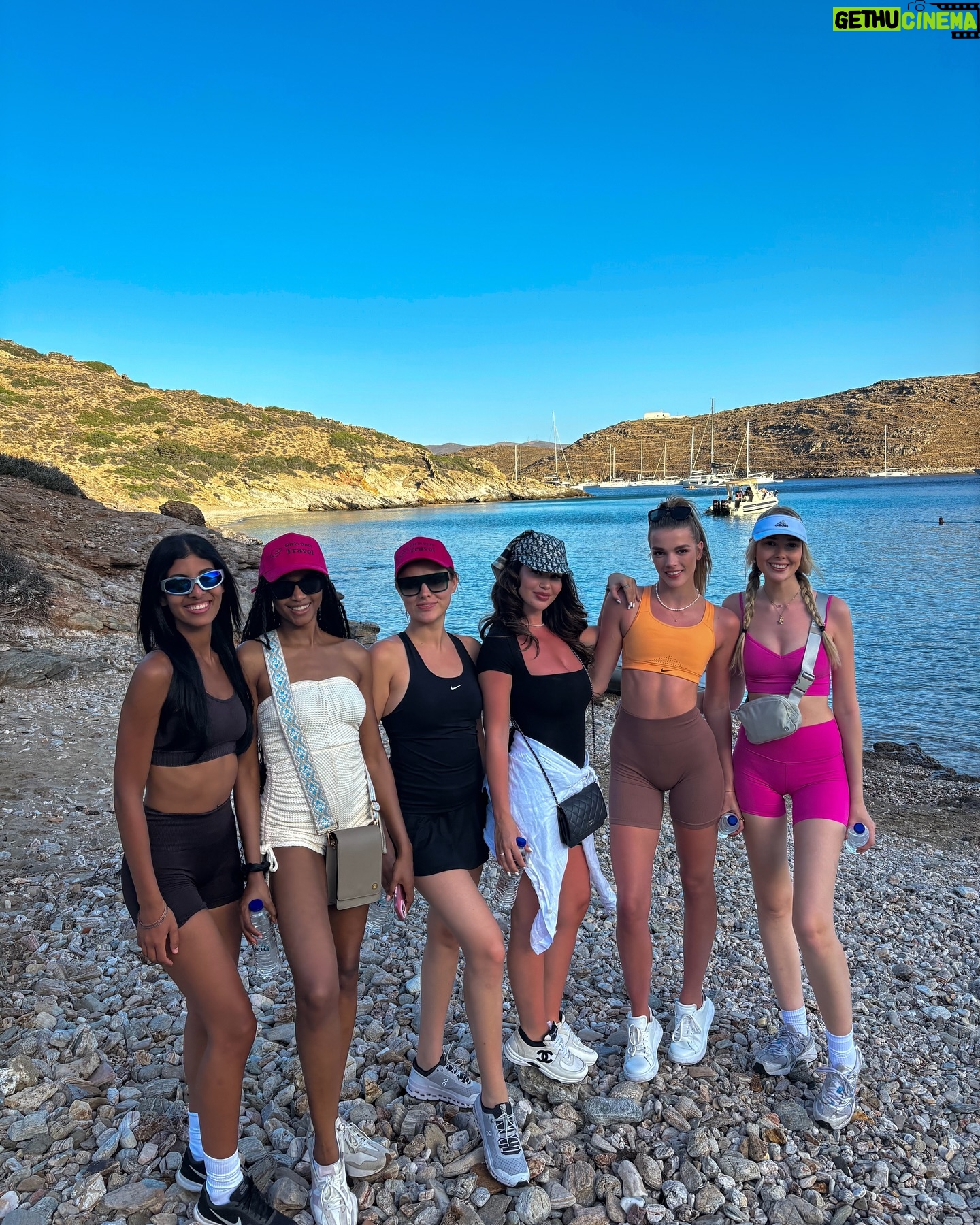 Brooke Bruk-Jackson - 3 Likes - And we made it 👟🏞️
Every step (and complaint) with these gals was worth it 😅