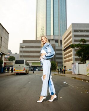 Brooke Bruk-Jackson Instagram - H town strolls in my denim daze 🇿🇼💙

By our very own @ric_chasers 👖🔥
👠 @queenofswaggerofficial

#visitzimbabwe