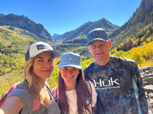 Brooke Burns Instagram - What…a…trip!!! I love you two so much! @bethbbeakley @bradburns9771