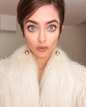 Brooke Lyons Instagram - ❄️ christmas disco queen ❄️