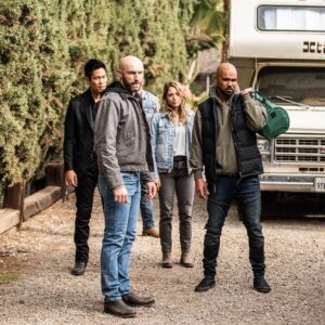 Brooke Nevin Instagram - Halfway through the week…Wanna see why Ally is back on #SWAT this Sunday? Oooh this was a fun one 🌶
📸 @davinophotostudio 

New episodes on Sundays at 10/9c on @cbstv and @paramountplus