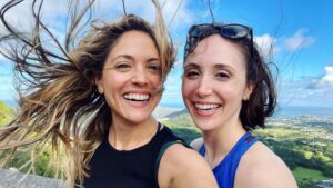 Brooke Nevin Instagram - What do you get when you mix a coffee shop meet-cute, some badass P.I.’s and a whole lotta Aloha…?

Find out on tonight’s “Dream Lover” episode of MAGNUM P.I. @9pm ET/PT on CBS.
🏝
And talk about a DREAM!! 

Thank you to my amazing team @adamgriffin4 @nattythomas92 at Vault Ent &  @suzannewohl TalentWorks and Jennifer Cooper Casting for this DREAM job! 

🙌🏼 to @ayouabian for being a DREAM director!

 ✨💛✨to @perdita_weeks_ & @jayhernandez001, @_logandonovan_  @joshstamberg for being DREAM cast mates and the best island adventurers. 

And huge gratitude for this DREAM crew who bring their amazing work ethic and welcoming spirit to set everyday - you guys rock!