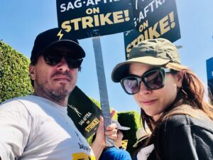 Brooke Nevin Instagram - As the #Sagaftra negotiating committee heads back to the bargaining table with the AMPTP this week, this energized strike captain at Paramount studios said it best… ”Let’s f*cking goooooo!”

Let’s get a fair deal.
Let’s stand in solidarity.
Let’s get back to telling stories.

Huge gratitude to our @wgawest strike siblings for continuing to show support up on the picket line today even as they reached a tentative deal on a new contract. 

And thank you to ALL the amazing strike captains and volunteers and marching beat makers. You make the steps saucy!

#sagaftrastrong #wgastrong #solidarity @sagaftra @wgawest