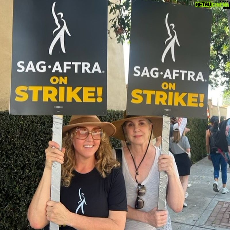 Brooke Smith - 657 Likes - #sagaftrastrong #unionstrong @sagaftra @wgaeast @wgawest
