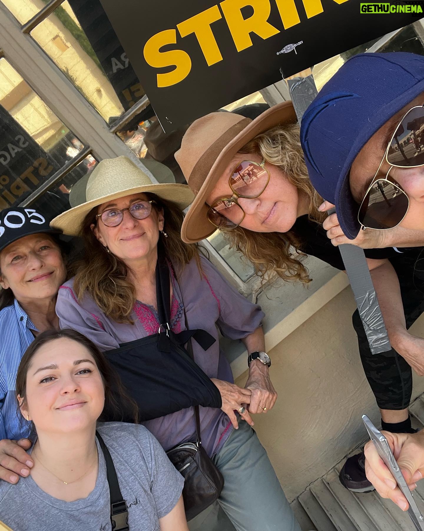 Brooke Smith - 657 Likes - #sagaftrastrong #unionstrong @sagaftra @wgaeast @wgawest