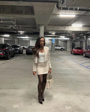 Brooke Thomas Instagram - 🤍 

#OOTD