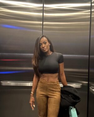 Brooke Thomas Instagram - #OOTD dump, elevator edition as always ;)

#photodump #outfitinspo