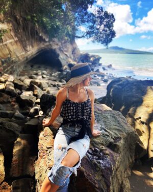 Brooke Williams Instagram - Yesterday 😍 #rangitoto #ilovenz
