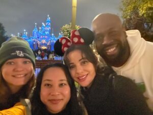 Brooke Williams Instagram - I somehow managed to make friends with a bunch of earth angels who took me to Disneyland for my birthday 🥹. It rained the entire day and they were the sweetest, kindest most generous humans and made the whole trip so special and SO MUCH FUN 🥰🥲♥️. Heart is nourished and full of gratitude.