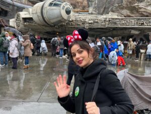Brooke Williams Instagram - I somehow managed to make friends with a bunch of earth angels who took me to Disneyland for my birthday 🥹. It rained the entire day and they were the sweetest, kindest most generous humans and made the whole trip so special and SO MUCH FUN 🥰🥲♥️. Heart is nourished and full of gratitude.