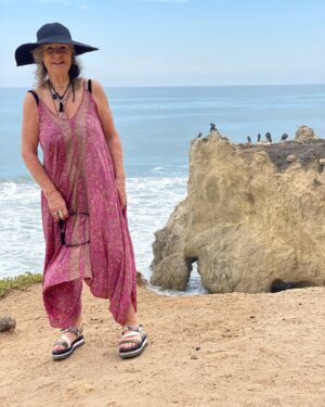 Brooke Williams Instagram - We lost someone very special to us earlier this year, so I asked mum if she would consider visiting me for 2 months rather than the one we had planned. Mum works really long hours and time off wasn’t the easiest to arrange. But she did it! And we had the most amazing adventures. I love you so much @w_glynis ♥️♥️♥️