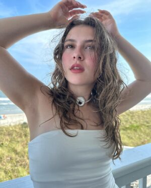 Brooklyn Shuck Instagram - beach babe for the week 🏝️😁🤝