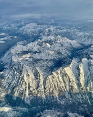 Bruce Campbell Instagram - Window seat for the win!
