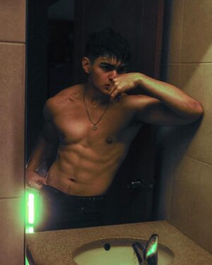 Bruce Roeland Instagram - eighteen. 

photography by @dookieducay