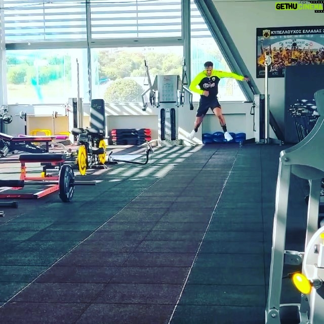 Bruno Alves - 7.2K Likes - The athletic spirit still there and everyday I take care of myself training and doing some exercises that makes me able to be good in heading duels and jump ! Keep moving forward give to receive , motivation and ambition and commitment with everything I do !#jump #fly #doyourbest #believe
