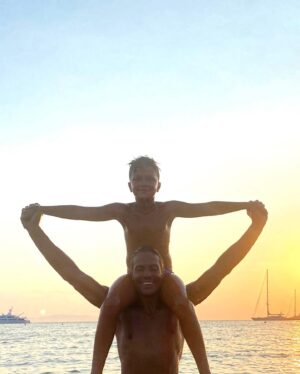 Bruno Alves Instagram - Feliz aniversário meu querido filho , eu amo te ! Cresças com saúde e felicidade sejas um homem bom e forte com valores ,respeito e honra . Estou sempre contigo ❤️🙏💫
