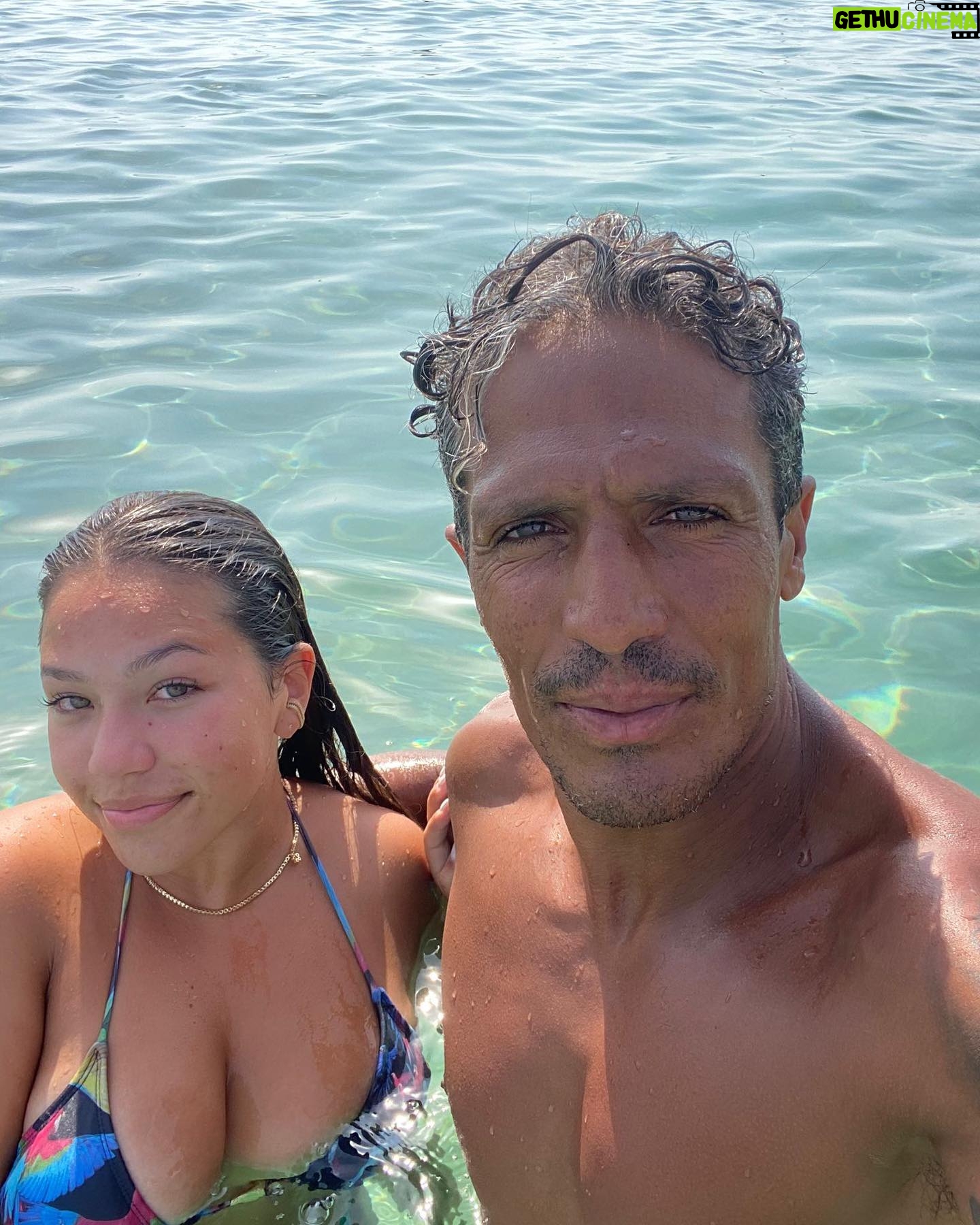 Bruno Alves - 7K Likes - Happy sweet 17 birthday @adrianalves20_ , love you I wish from my heart all the happiness and colect moments with you ,live the moment because the future is bright I will be always here for you .❤️💫