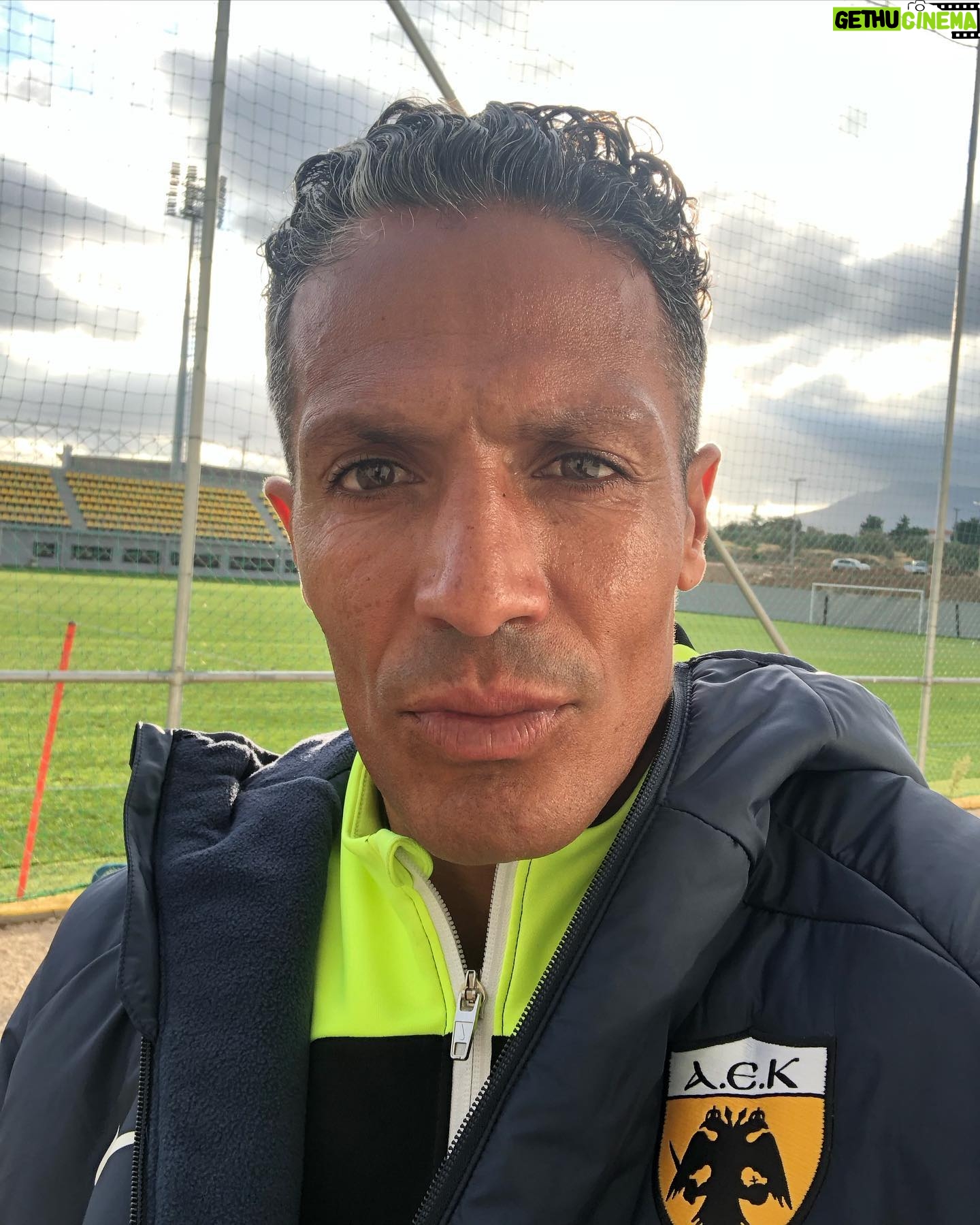 Bruno Alves - 8.3K Likes - Time will give the answers ,when I am waiting I keep moving forward gratitude always in the heart !