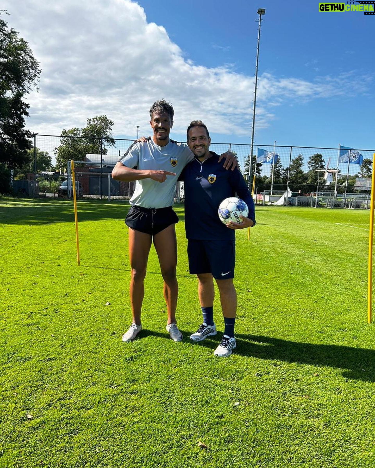 Bruno Alves - 4.2K Likes - Free time I like to training and take care of my health , for i can give the best of me I must to be at my best with mind body connecting myself with my work! Thank you @kostas_parousis for your time and disponibility! @drlairribeiro @draanamoreira_oficial @dr.susanabarros @alinessgr1 biohacking knowledge is everything !