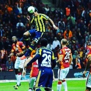 Bruno Alves Instagram - The athletic spirit still there and everyday I take care of myself training and doing some exercises that makes me able to be good in heading duels and jump ! Keep moving forward give to receive , motivation and ambition and commitment with everything I do !#jump #fly #doyourbest #believe
