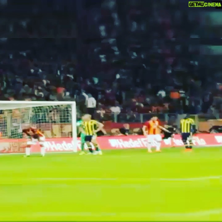 Bruno Alves - 7.2K Likes - The athletic spirit still there and everyday I take care of myself training and doing some exercises that makes me able to be good in heading duels and jump ! Keep moving forward give to receive , motivation and ambition and commitment with everything I do !#jump #fly #doyourbest #believe