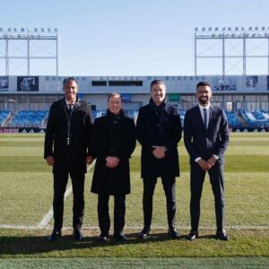 Bruno Alves Instagram - One of the best experiences I lived ! First I want to say thank you to my club @aekfc_official to autorize me to be present and I can bring aek name wherever I go . I want also say thank you to @fcporto to invite me and recognize me to represent this great moment and important legends game and also thank you to @realmadrid for the warm welcoming to their facilites Grateful for the entire journey it was an honor to be there.Waiting all of you at Estadio Santiago Bernabeu on 23 march 2024 for this amazing legends game Real Madrid vs FcPorto !