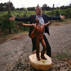 Brunori Sas Instagram - "MIMO MODUGNO"
Grazie di cuore a @meravigliosomodugno. 
Premio assai assai gradito.
#meravigliosomodugno