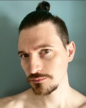 Bryan Dechart Instagram - Ghost of Tsushima Streaming on Sundays on Twitch.tv/DechartGames! (Link in bio) @ Noon PDT  1 Denver  2 Chicago  3 NYC  4 Brasilia  8 UK  9 Paris, Berlin  10 Moscow
.
#twitch #stream #streamer #videogames #gamer #gaming #livestream #youtube #games #DetroitBecomeHuman #Connor #BryanDechart #AmeliaRoseBlaire #Traci #QuanticDream #PlayStation #SaveTheFish #PS4 #PS4Pro #ConnorArmy #DechartGames #ghostoftsushima #ghost #samurai