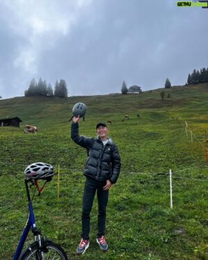 Bryan Shu-Hao Chang Instagram - 🛴⬇️⛰️👀🏞🐂🐮🐄🥰