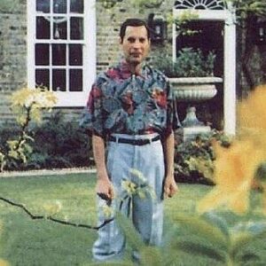 Bryan Singer Instagram - 11/24/91 age 45 Rest In Peace  #Freddiemercury  I believe this is one of the last posed photographs of Freddie taken by his longtime companion Jim Hutton.