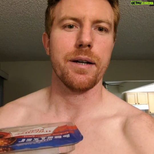 Bryce Eilenberg - 5.5K Likes - Carbo load for @ocmarathon My last post disappeared because Instagram also saves Reels as a draft so if you delete the draft you delete the Reel? Wild. #ocmarathon @kingshawaiian