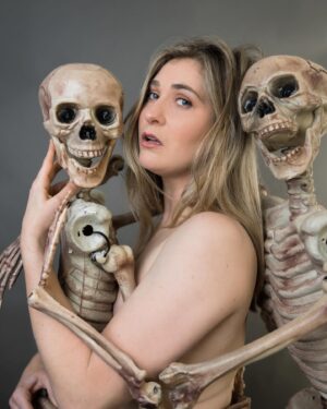 Brynley Stent Instagram - LONDON! 🇬🇧 I’m on this week @sohotheatre and I can’t wait to perform my solo sketch comedy show SOFT CARNAGE for you. Get your tickets from the link in my bio.  Sexy skelly photo by @andicrownphotography