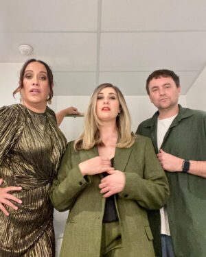 Brynley Stent Instagram - I died when @zambesisince79 offered to dress me in this sick as green suit for my first ever @nzcomedyfestival Gala. 🐍🐸🌲🐢🦖🌳🥦🥒🥬 Hair and makeup by the ever talented @sharihairmakeup.