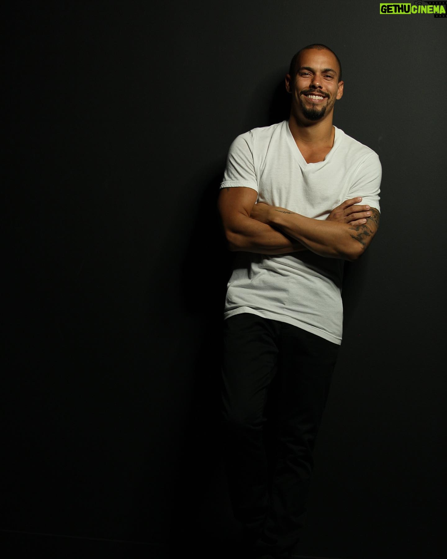 Bryton James - 4.7K Likes - Check out my LIVE chat tonight at 7pm EST with @usa_hometown_heroes ! An organization that fosters an environment of goodwill, generosity, and encouragement by supporting local communities when unexpected needs arise during a time of crisis. Link in my bio!